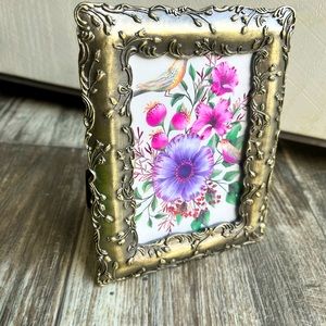 Silver floral lined picture frame w/ beautiful natural purple flower bird art